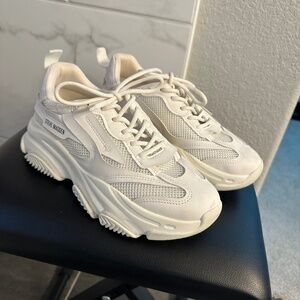 Steve Madden Cream Sneakers